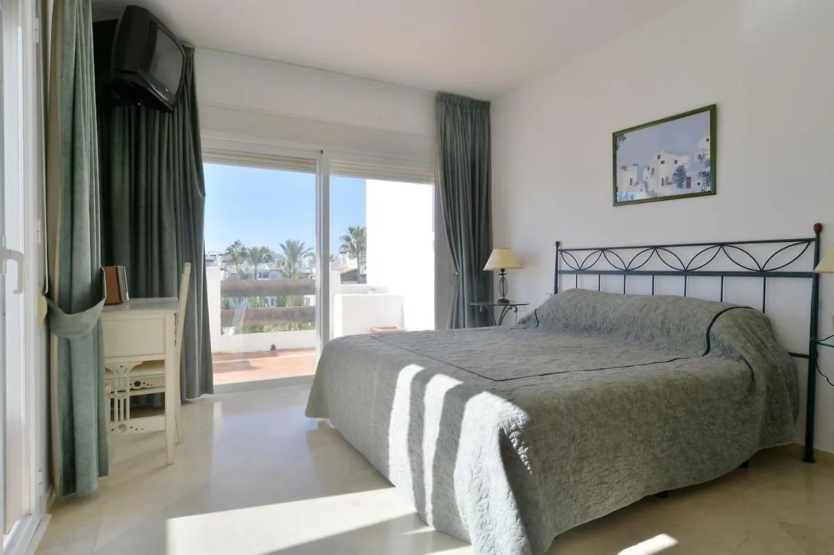 Stunning Penthouse Just Footsteps Away From Estepona'S Beaches 0*, Estepona