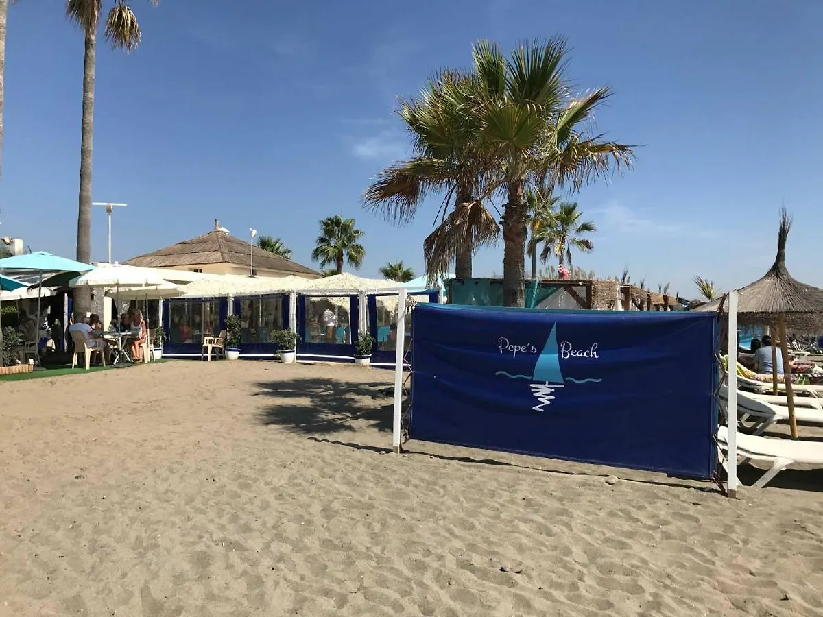 Stunning Penthouse Just Footsteps Away From Estepona'S Beaches ספרד